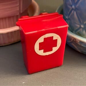 Vintage 1977 Fisher- Price Adventure People Medic Backpack❤️